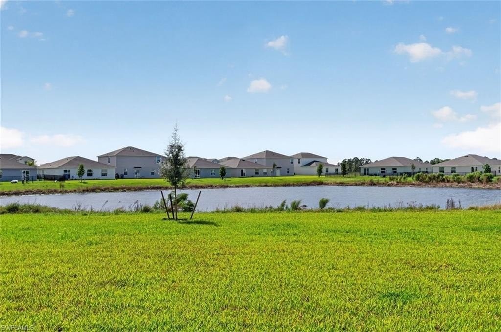 11866 Savanna Lakes Blvd #381 - Photo 2 of 33