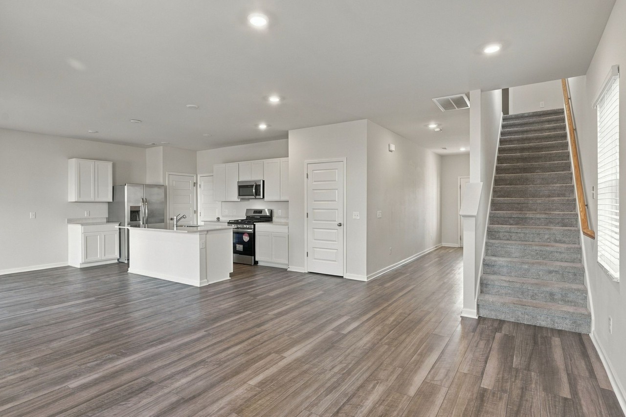 3117 Lyman Ridge Rd #1 - Photo 6 of 34