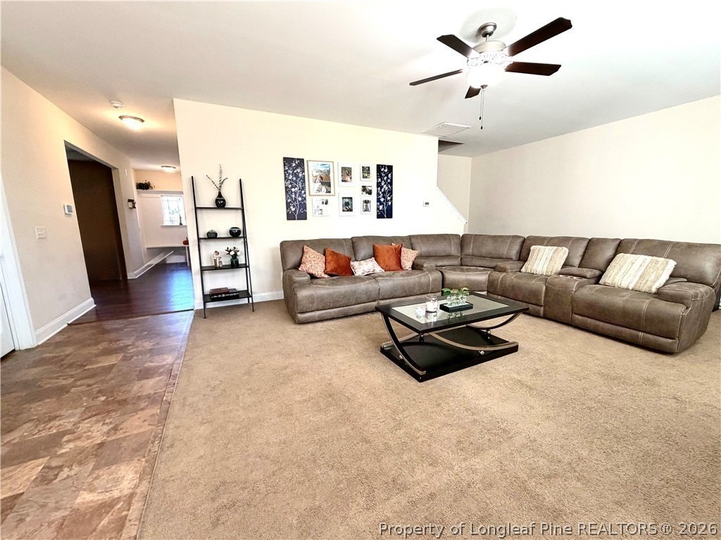 2124 Heathcote Dr - Photo 7 of 34