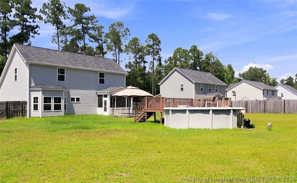 939 Montrose Rd - Photo 2 of 10