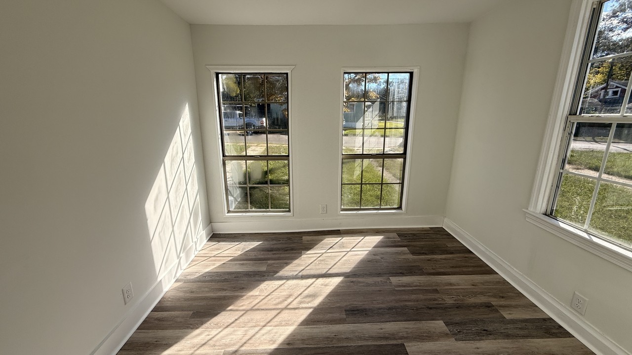 2526 Lee Ave Sw #1 - Photo 4 of 8