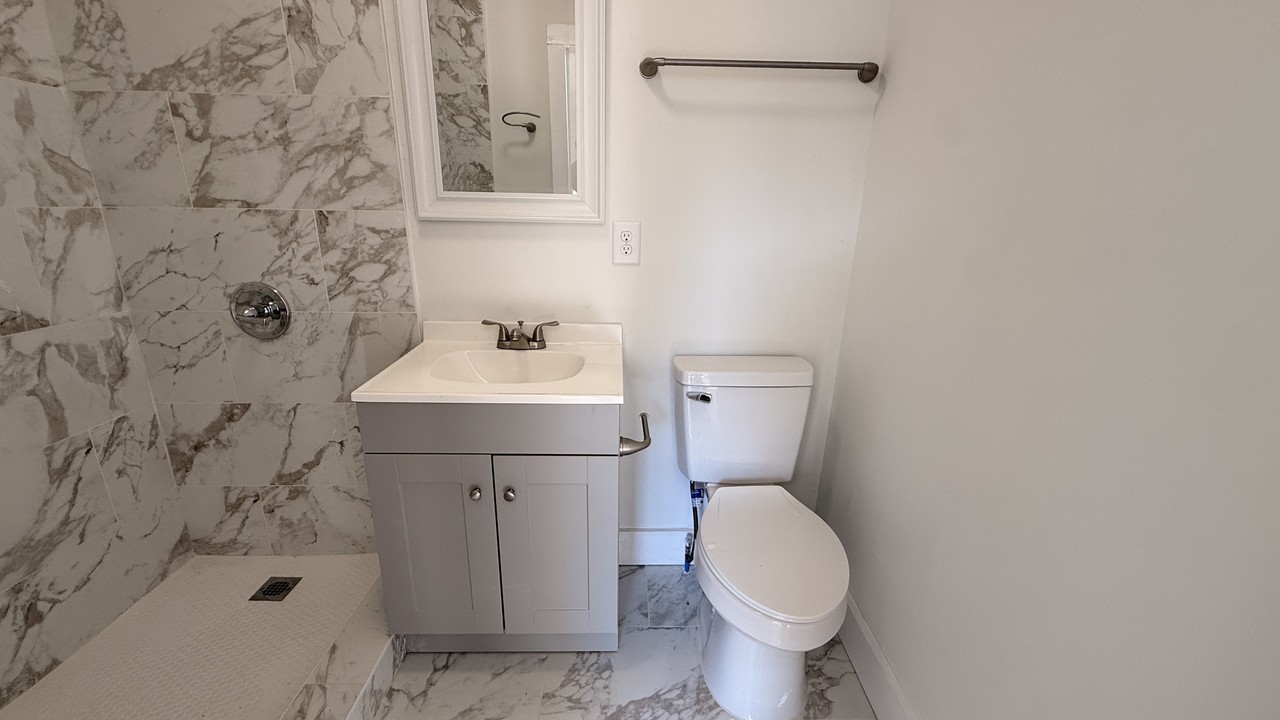 2526 Lee Ave Sw #1 - Photo 6 of 8