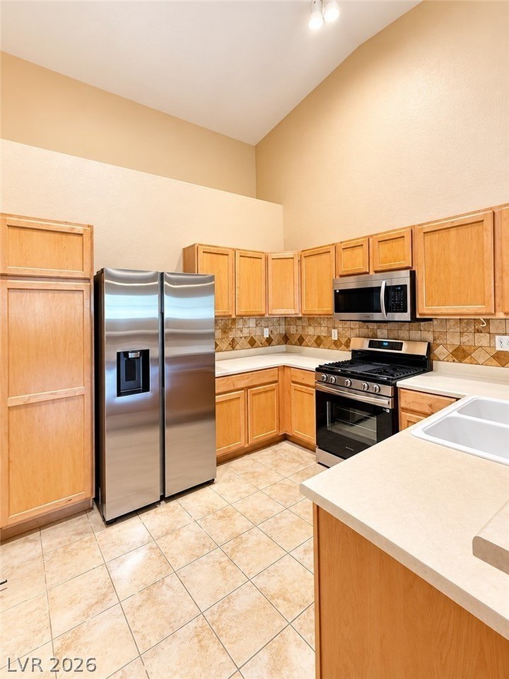 2152 Jade Creek St #203 - Photo 3 of 20
