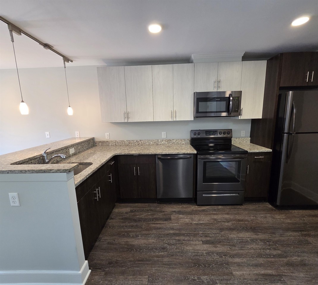 235 Ridge Rd #2F - Photo 3 of 14