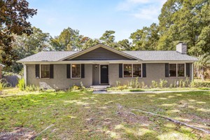featured image of 307 Deerfield Rd