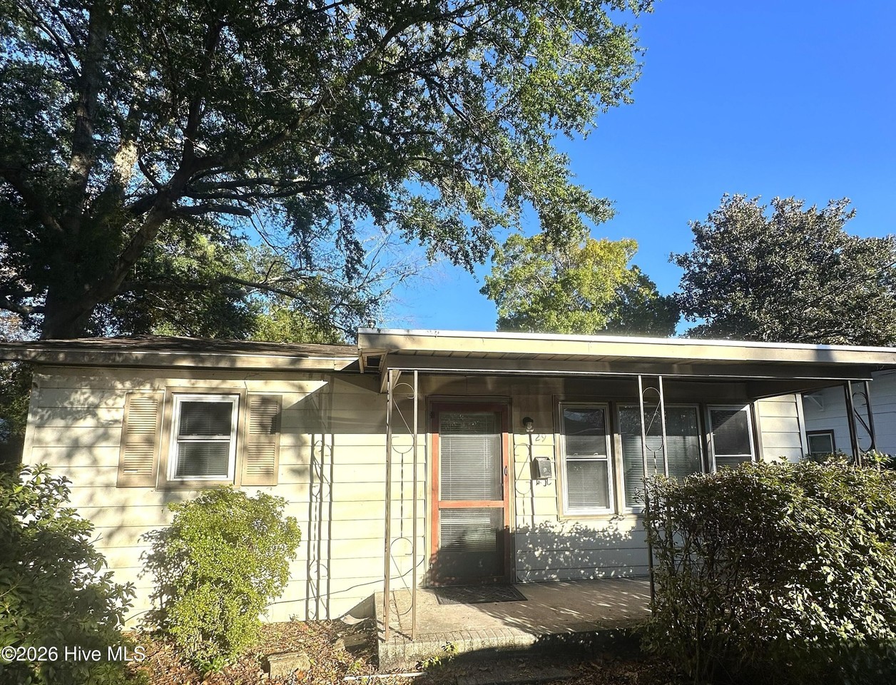 29 Covil Ave - Photo 2 of 13