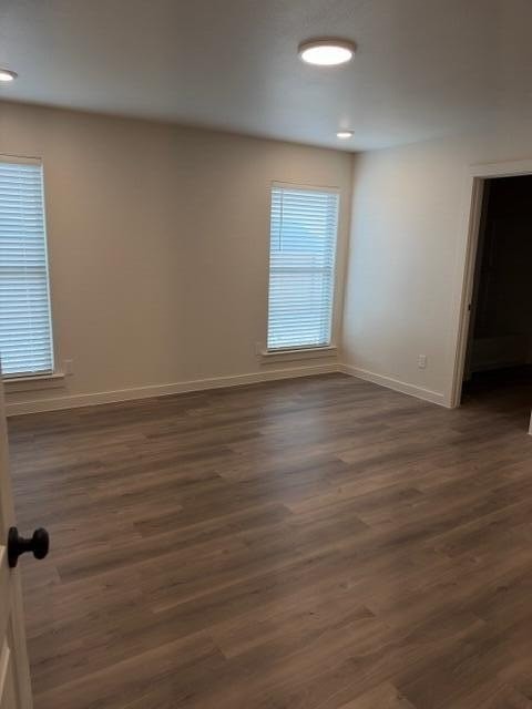 607 E 16th St - Photo 6 of 15