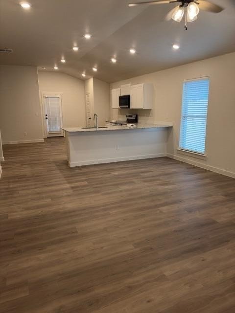 608 E 16th St - Photo 2 of 16