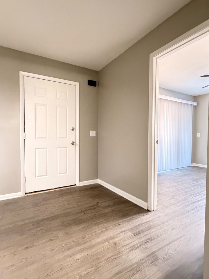 209 Apache Dr - Photo 7 of 11