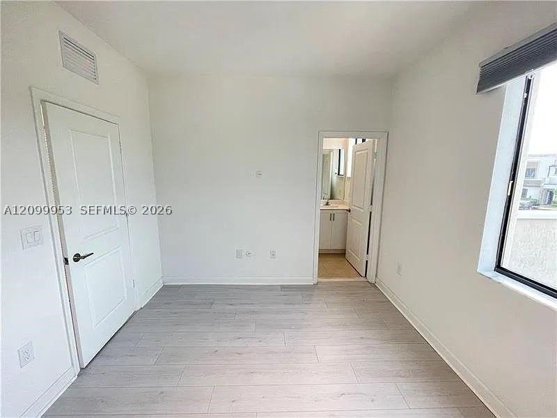 366 Ne 208th Ter #366 - Photo 3 of 26