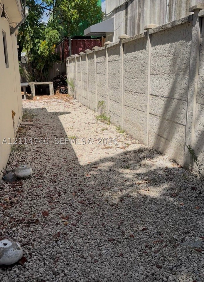225 Nw 59th St #A - Photo 5 of 15