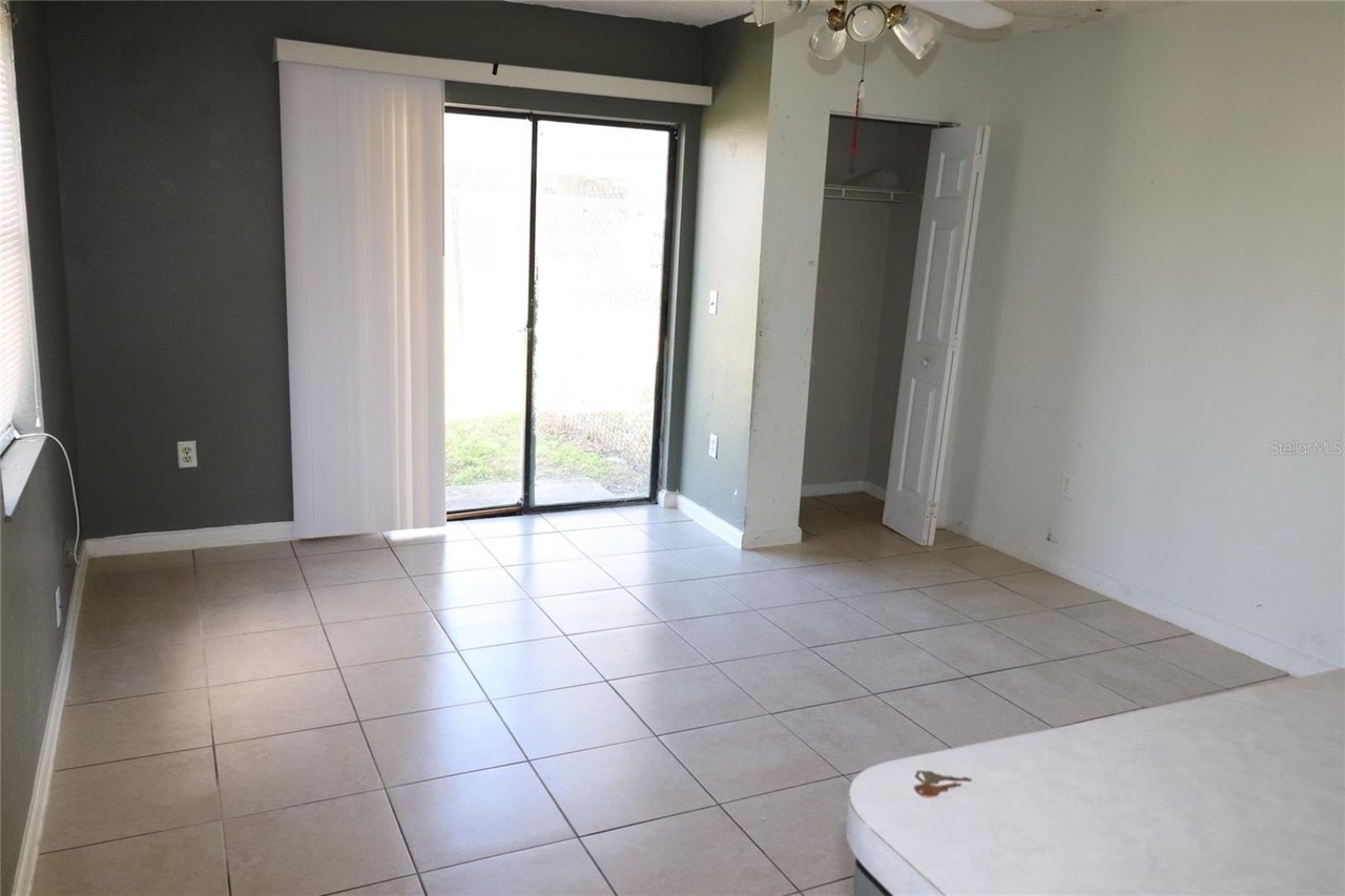 727 Lucaya Dr - Photo 4 of 21