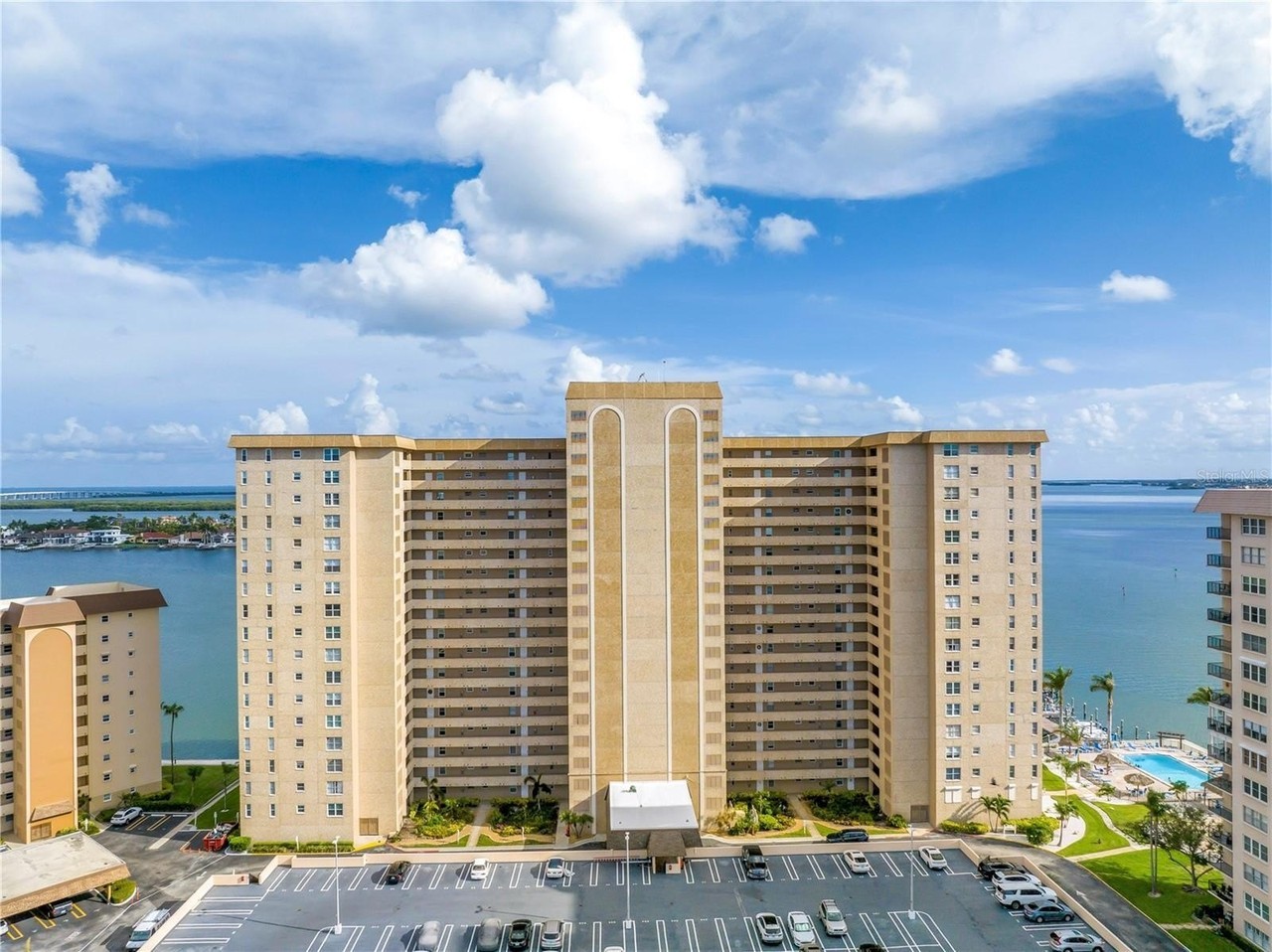 5200 Brittany Dr S #503 - Photo 3 of 36