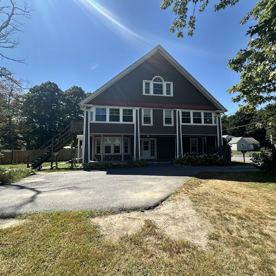 28 Sterling Rd #A - Photo 2 of 37