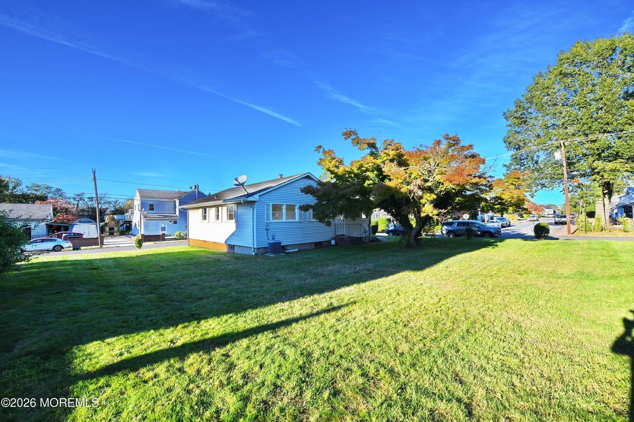134 Grand Ave - Photo 4 of 13