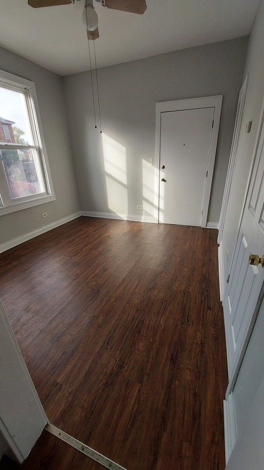5243 S Hoyne Ave #1R - Photo 7 of 9