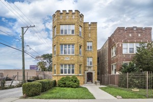 featured image of 7846 S Paulina St #3