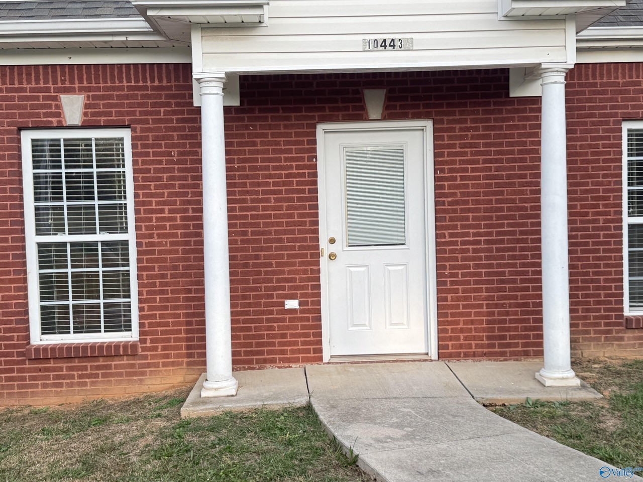 10443 Wall Triana Hwy #A - Photo 3 of 31