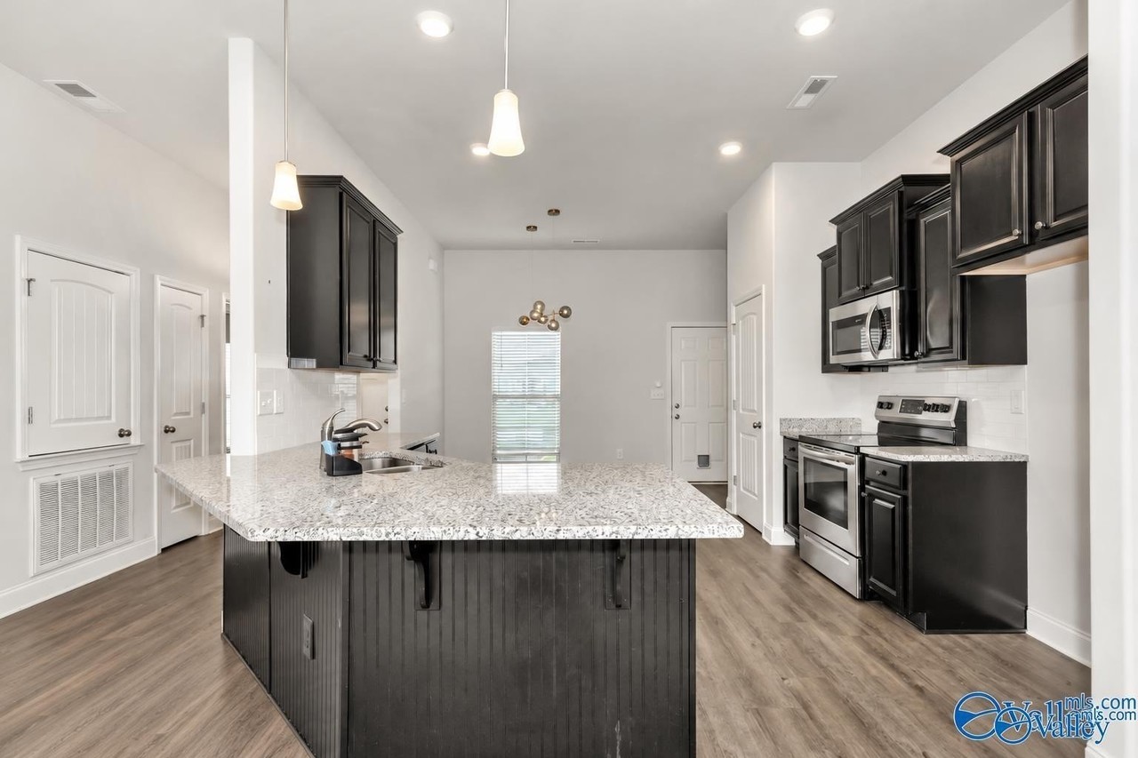 283 Harold Murphy Dr - Photo 6 of 22