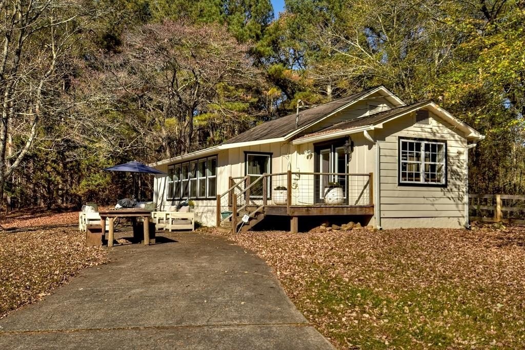 3380 Clear Creek Rd