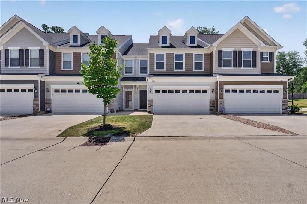 27661 Serviceberry Ct #B - Photo 2 of 46