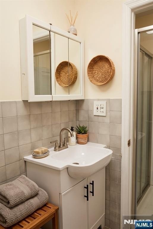 150 Engle St - Photo 7 of 9