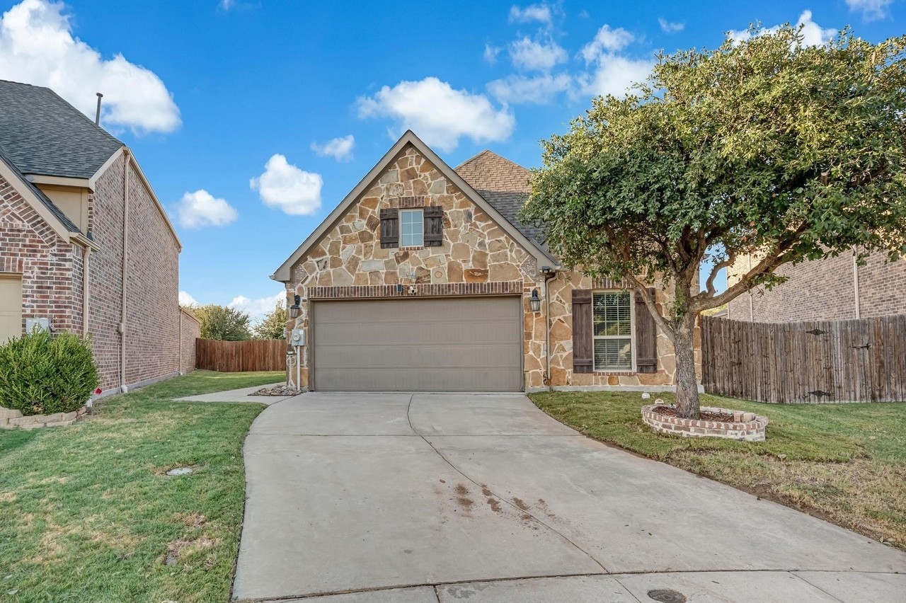10228 Tanner Mill Dr - Photo 2 of 19