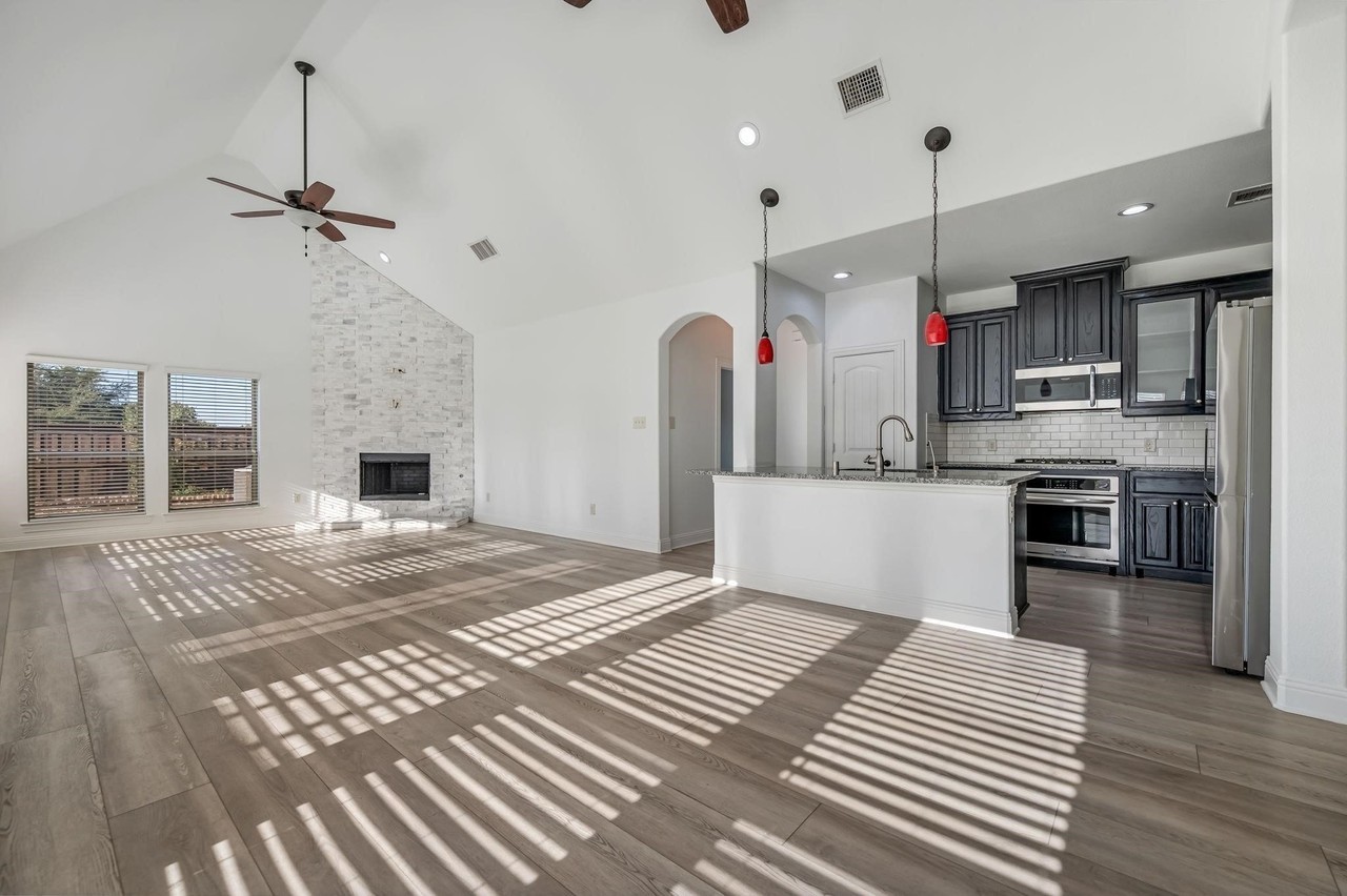 10228 Tanner Mill Dr - Photo 4 of 19