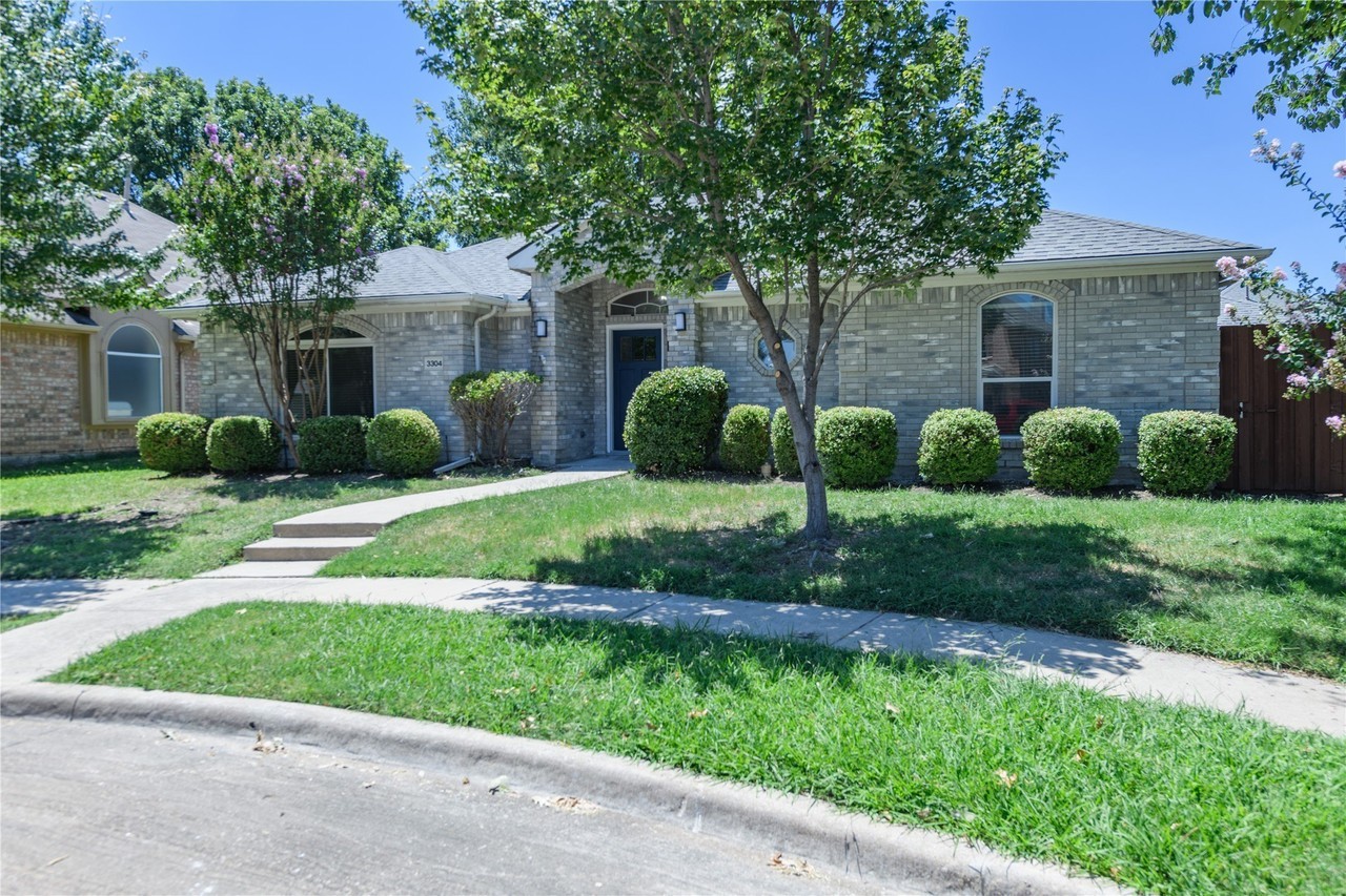 3304 Felicia Ct - Photo 3 of 34