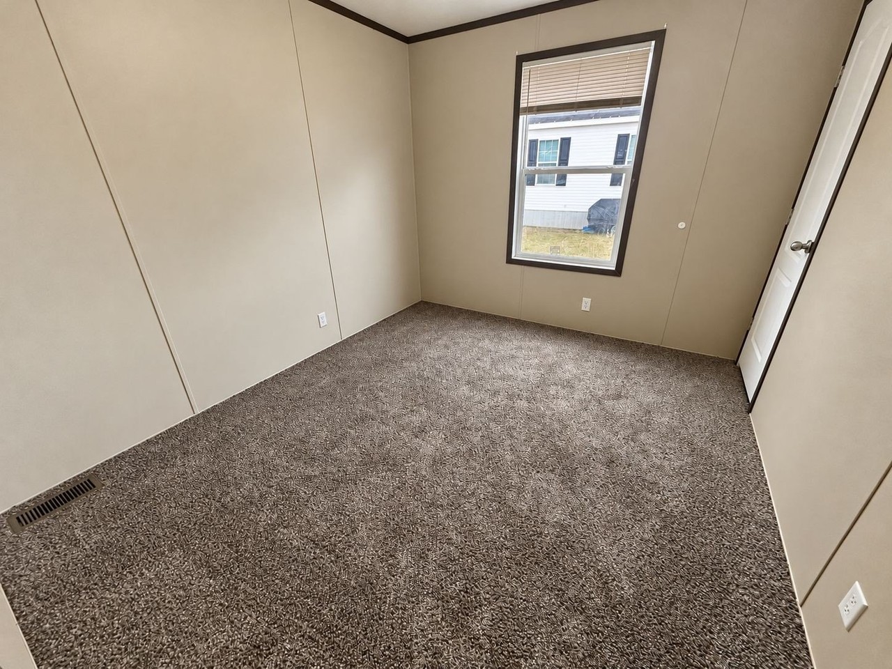 6025 Georgia St #195 - Photo 5 of 6