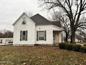 401 N Byers Ave - Photo 1 of 1