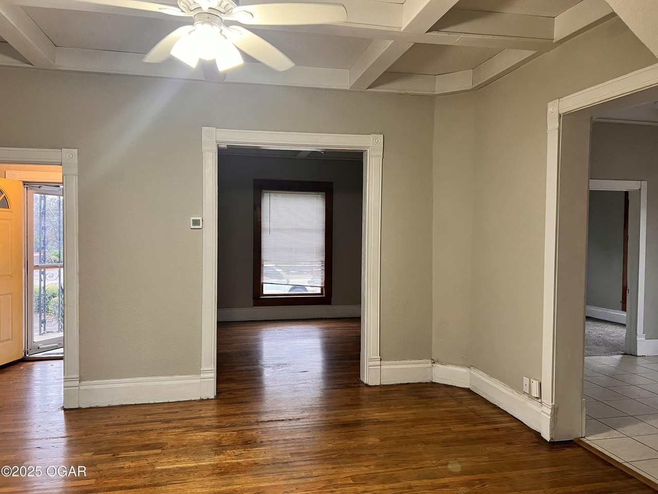401 N Byers Ave - Photo 4 of 13