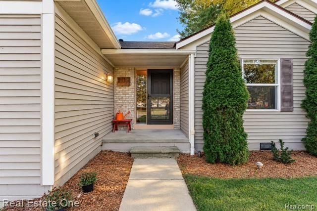 1117 Burgoyne Blvd - Photo 4 of 40