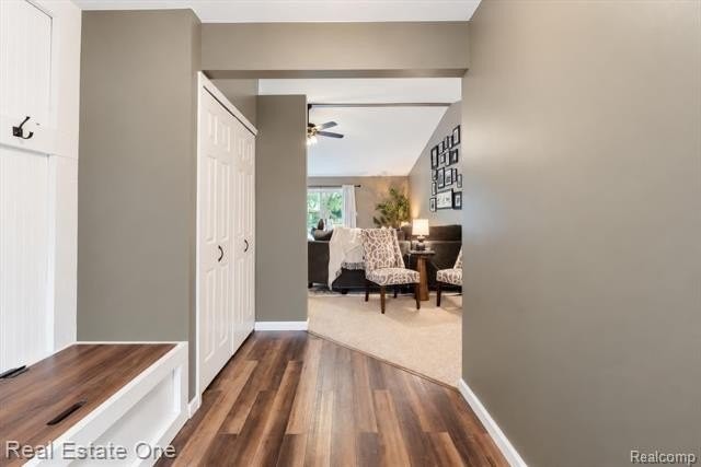 1117 Burgoyne Blvd - Photo 6 of 40