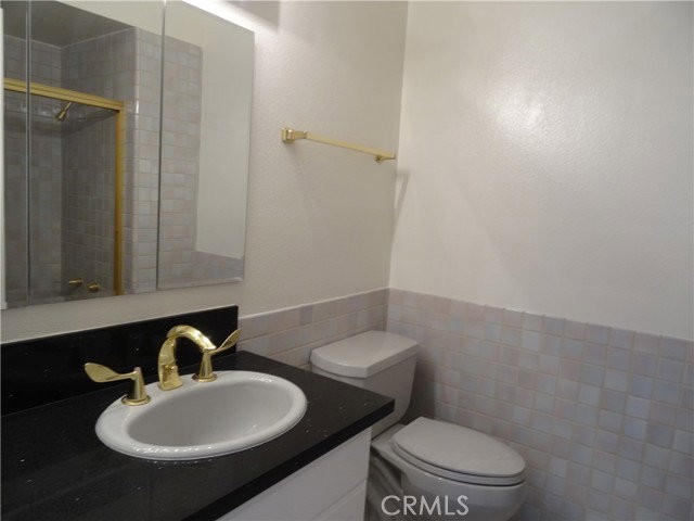 23800 Bessemer St - Photo 3 of 8