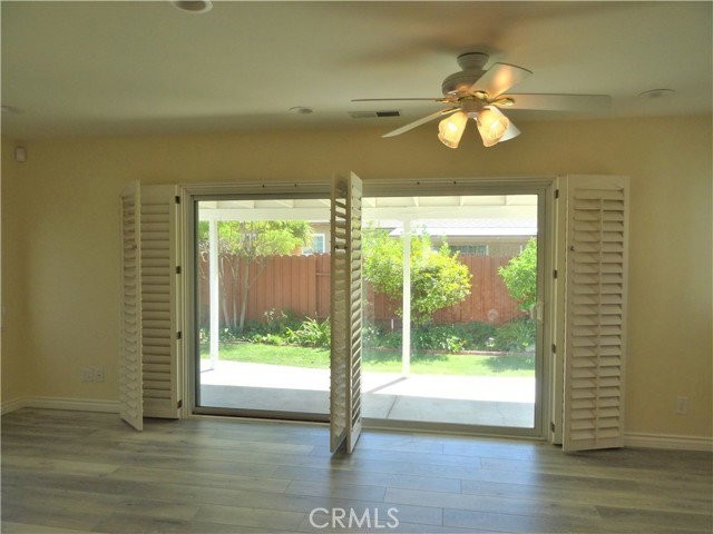 23800 Bessemer St - Photo 4 of 8