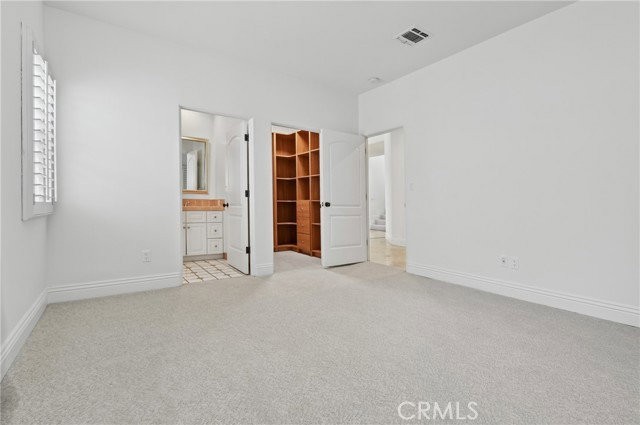 4323 Agnes Ave - Photo 4 of 8