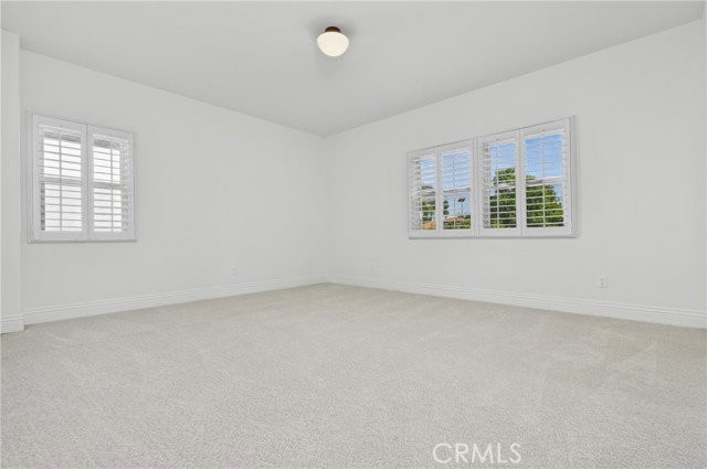 4323 Agnes Ave - Photo 7 of 8