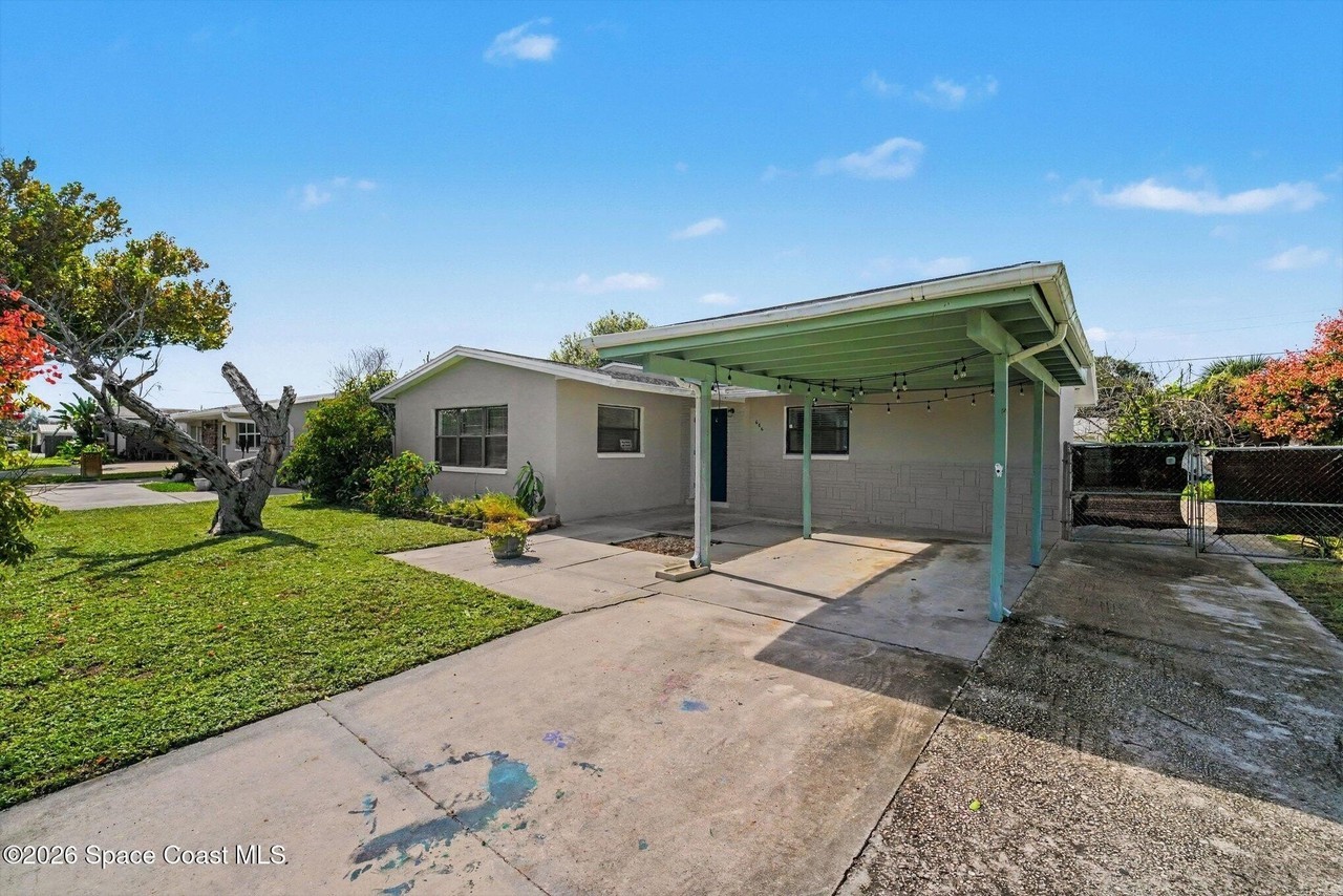686 Teak Dr - Photo 3 of 27