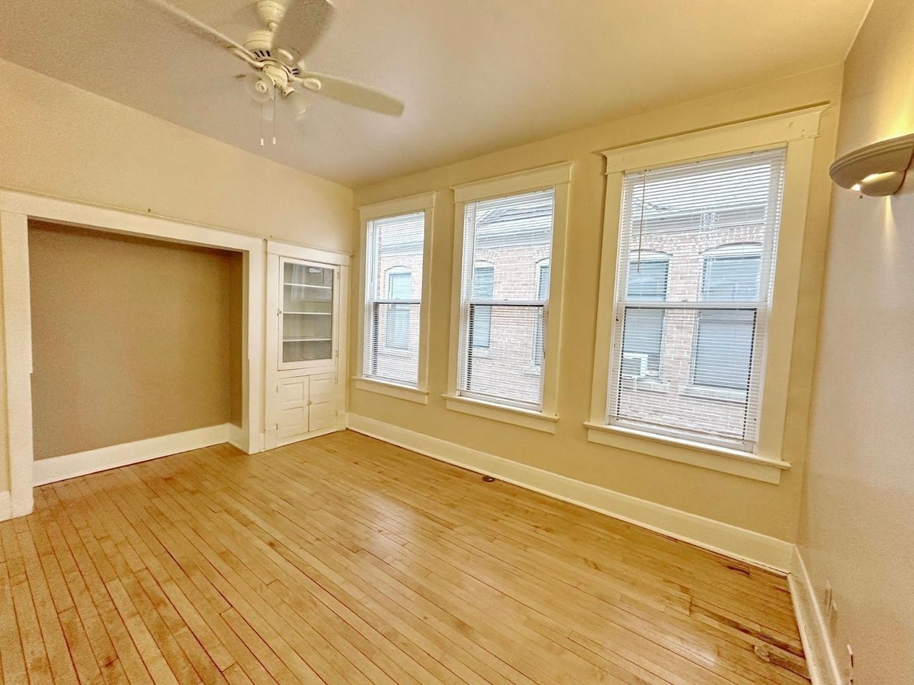 1008 Central Ave Sw #G - Photo 6 of 28