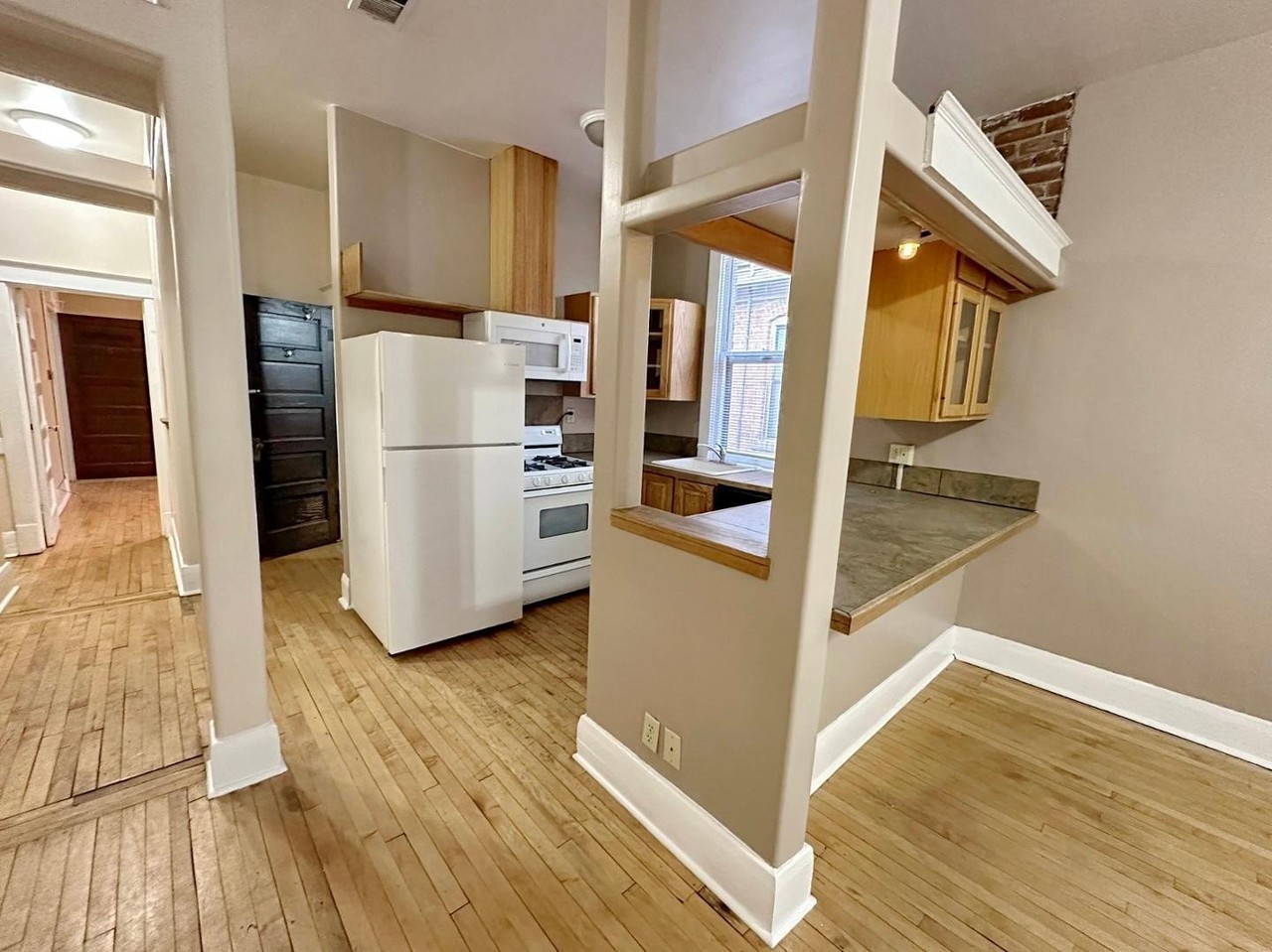 1008 Central Ave Sw #G - Photo 7 of 28