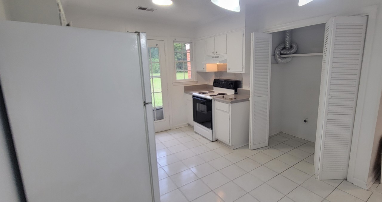 3528 Lynn Ave - Photo 4 of 7