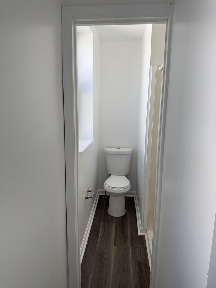 2210 N 18th St - Photo 3 of 27