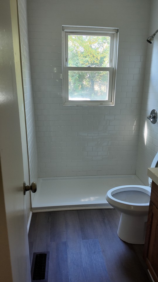 4226 Rochelle Ln - Photo 7 of 9