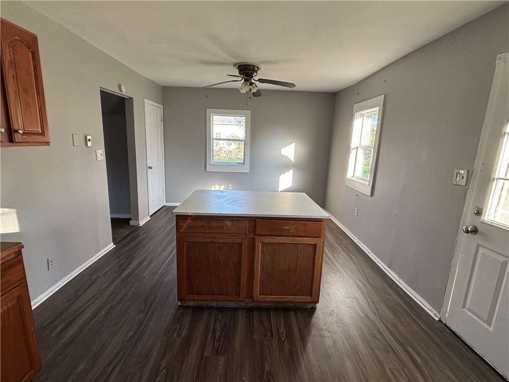 1338 Swisher Ave - Photo 4 of 10