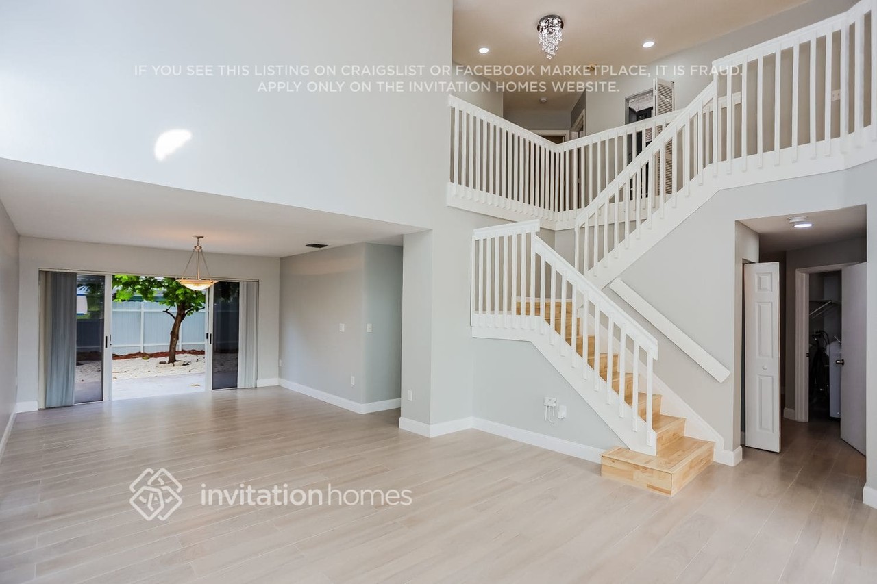 9117 Sw 157th Path - Photo 7 of 19