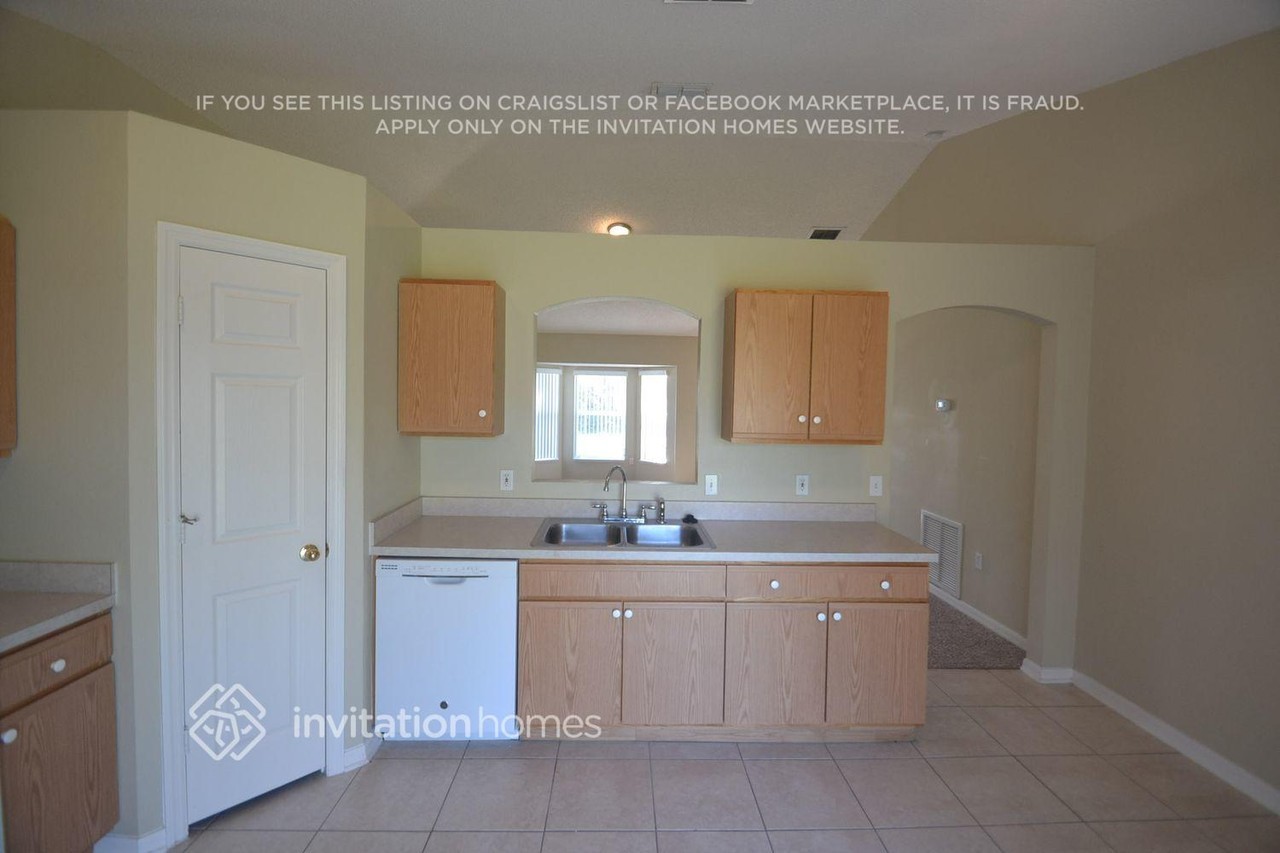 2920 Grayton St - Photo 3 of 10
