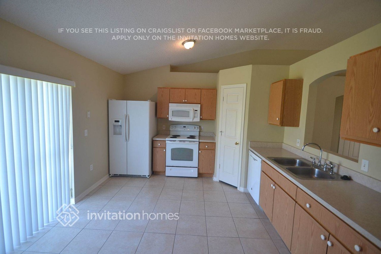 2920 Grayton St - Photo 4 of 10