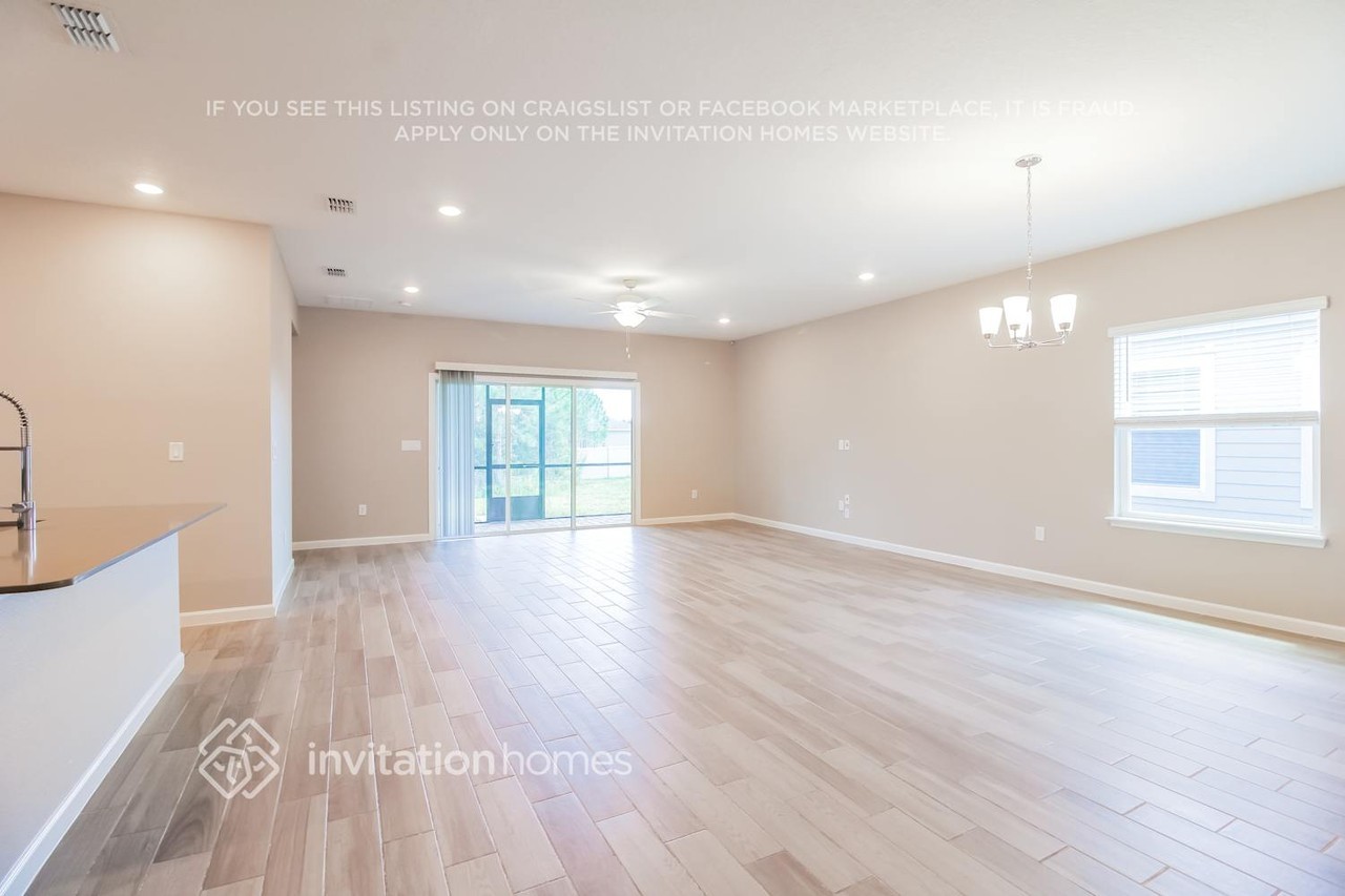 10057 Lemon Grass Ln - Photo 4 of 17