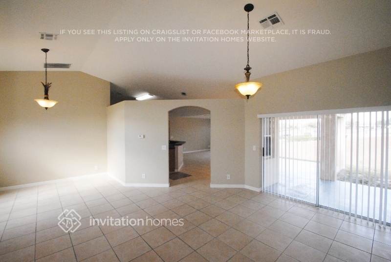 1448 Muir Cir - Photo 2 of 10